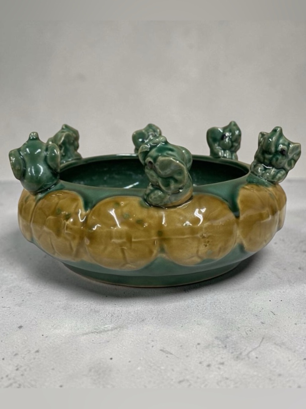 Elephants 7” Round Majolica Planter Bonsai Dish Lucky Green Tan Pottery